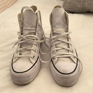 White Converse platform